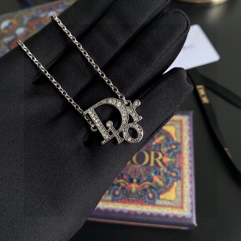 Dior Necklace 05lyr300